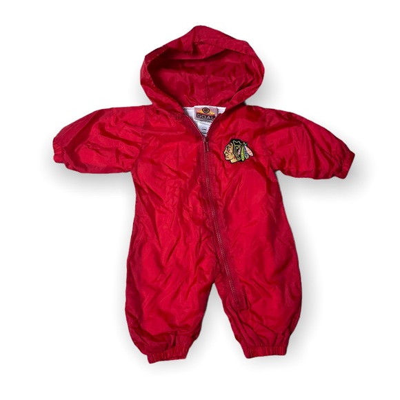 Baby NHL Chicago Blackhawks Red Windbreaker One Piece With Hood and Logo 6/9 mon